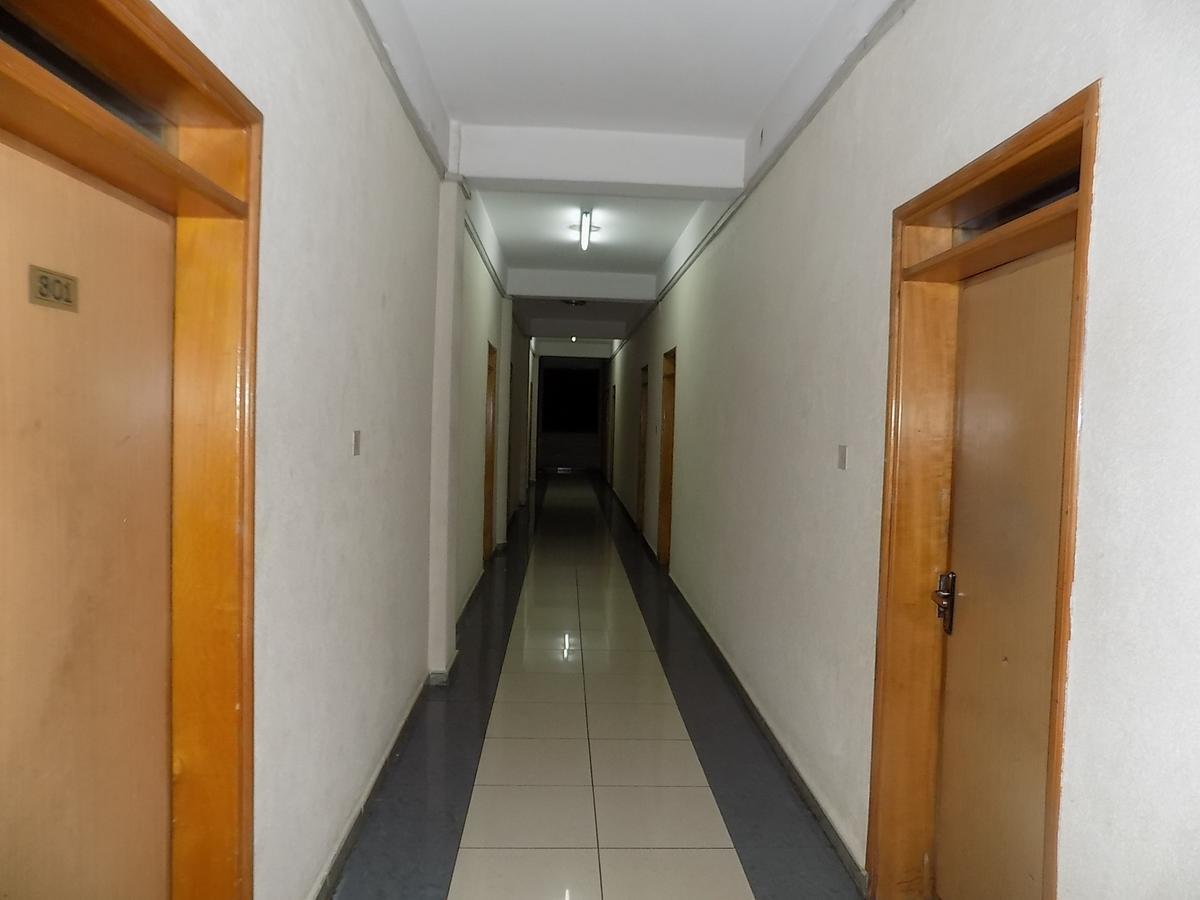 Aponye Hotel 坎帕拉 外观 照片