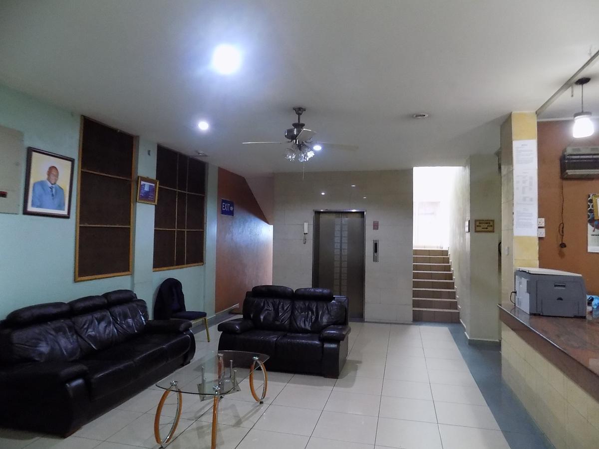 Aponye Hotel 坎帕拉 外观 照片